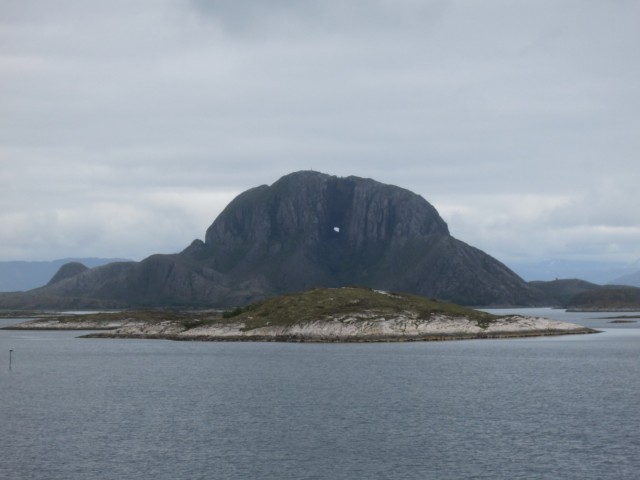 Hurtigruten_2015-06-26_17-37-3
